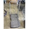 Image 1 : RUBBERMAID COMMERCIAL 4 WHEEL DOLLY