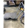 Image 3 : RUBBERMAID COMMERCIAL 4 WHEEL DOLLY