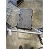 Image 4 : RUBBERMAID COMMERCIAL 4 WHEEL DOLLY