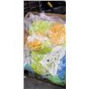 Image 3 : LARGE LOT OF ASSORTED INTEX INFLATABLE AND SMALL POOLS AND POOL TOYS