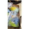 Image 4 : LARGE LOT OF ASSORTED INTEX INFLATABLE AND SMALL POOLS AND POOL TOYS
