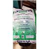 Image 1 : 2 40LB BAGS DOUGLAS FIR PELLETS