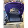 Image 3 : 2 BEACH LOUNGE CHAIRS AND SLEEPING BAG