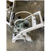 Image 2 : 2 PLASTIC HOSE REELS