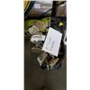 Image 3 : GOLF BAG W/ 5 CLUBS AND 8 IRONS