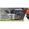 Image 2 : TRUECOAT 260 PAINT AND STAIN SPRAYER - WORKING