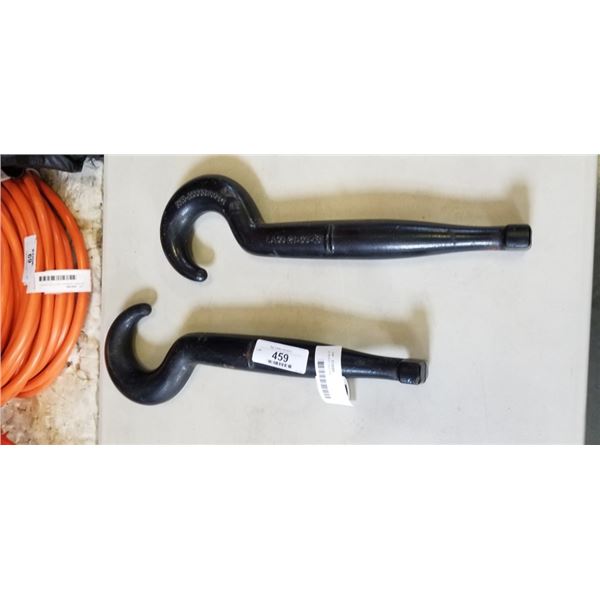2 HEAVY HOOKS
