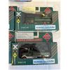Image 3 : 4 CLASSIC RAILWAY EXPRESS TRUCKS AND 1 DIECAST METAL TRUCK