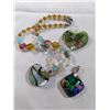 Image 1 : ART GLASS NECKLACE AND 2 PENDANTS