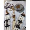 Image 2 : NATIVE INDIAN BEADS JEWELRY