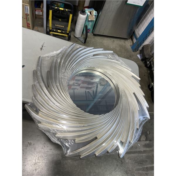 BRAND NEW 3FT x 3FT CIRCULAR DECORATIVE WALL MIRROR IN BOX