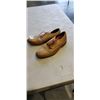 Image 1 : MENS 10.5 ROCKPORT BROWN LEATHER DRESS SHOE