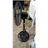 Image 3 : ELECTRIC HEATER AND FLOOR FAN