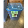 Image 2 : 3 STORAGE TOTES WITH LIDS