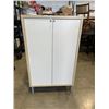 Image 1 : 2 DRAWER, 3 SHELF CABINET