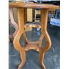 Image 4 : PAIR OF ROUND PARLOUR TABLES