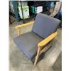 Image 3 : HOMCOM FABRIC CUSHION ARM CHAIR