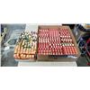 Image 1 : APPROX 300 VINTAGE COLLECTIBLE ELECTRONICS TUBES