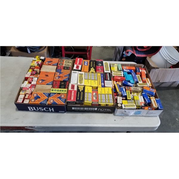 APPROX 300 VINTAGE COLLECTIBLE ELECTRONICS TUBES