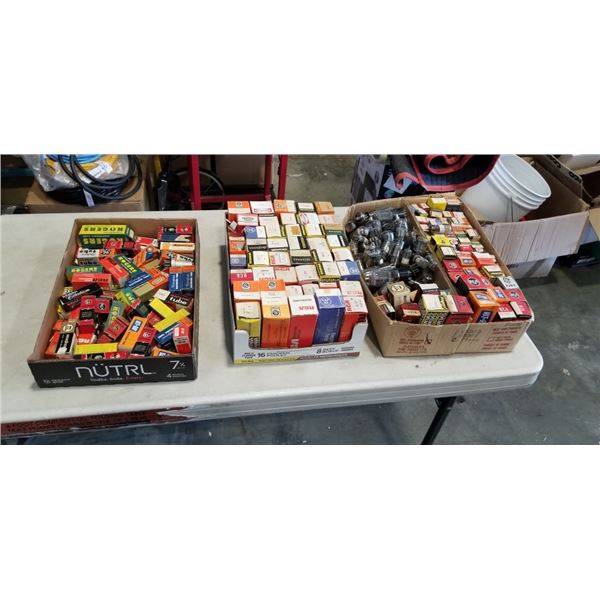 APPROX 300 VINTAGE COLLECTIBLE ELECTRONICS TUBES