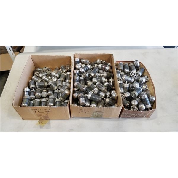 APPROX 300 VINTAGE COLLECTIBLE ELECTRONICS TUBES