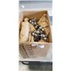 Image 1 : APPROX 300 VINTAGE COLLECTIBLE ELECTRONICS TUBES