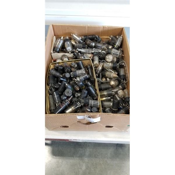APPROX 300 VINTAGE COLLECTIBLE ELECTRONICS TUBES