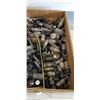 Image 2 : APPROX 300 VINTAGE COLLECTIBLE ELECTRONICS TUBES