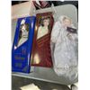 Image 4 : 9 VINTAGE DOLLS