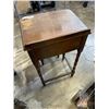 Image 4 : SMALL VINTAGE WRITING DESK