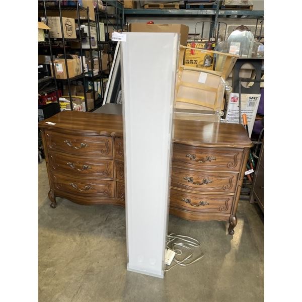 ACRYLLIC FLOOR STANDING LAMP 58 INCH TALL