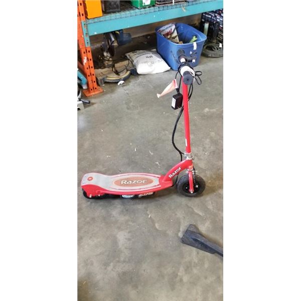RAZER ELECTRIC SCOOTER - WORKING, NO BATTERY, HAS CHARGER