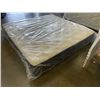 Image 3 : KINGSIZE LOGAN AND COVE  MATTRESS