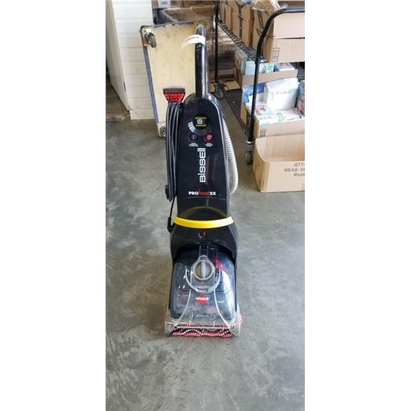 BISSELL PROHEAT2X FLOOR FINISHIG MACHINE. WORKING. MODEL 1383C