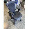 Image 2 : LEATHER BACK OFFICE CHAIR