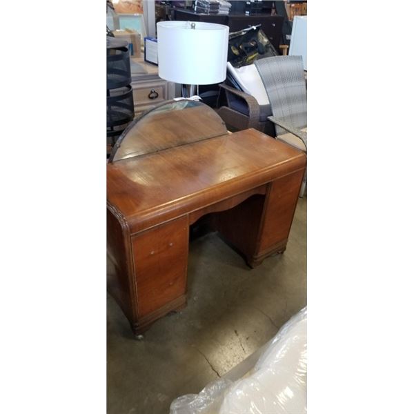 4 DRAWER WOODEN DRESSER WITH VANITY MIRROR