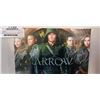 Image 2 : ARROW CAST SIGNED PROMOTIONAL PHOTO