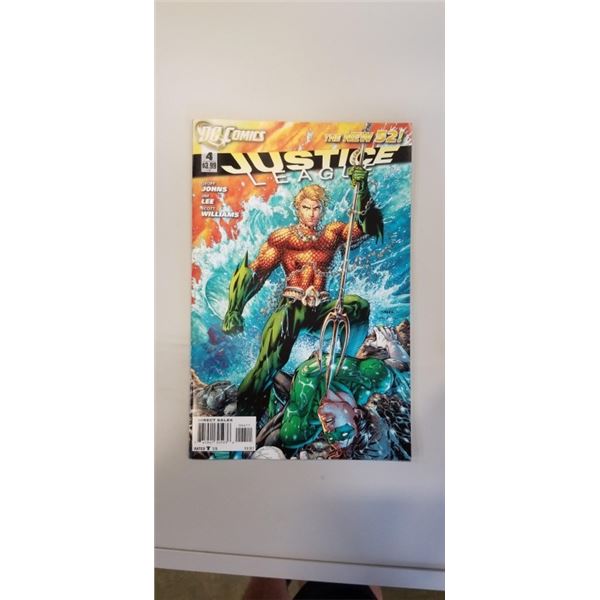 JUSTICE LEAGUE ISSUE #4 COMIC BOOK