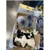 Image 1 : 2 BOXES OF DECOR AND GLASS SHELF