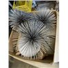 Image 5 : 2 BOXES OF DECOR AND GLASS SHELF