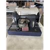 Image 1 : CASED SEWING MACHINE