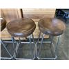 Image 5 : 4 VINTAGE BROWN LEATHER BAR STOOLS