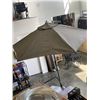 Image 2 : LARGE OUTDOOR UMBRELLA WITH METAL STAND