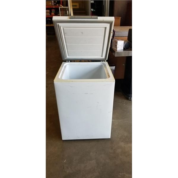 CHEST DEEP FREEZER
