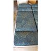 Image 2 : 2 NEW PATIO CUSHIONS