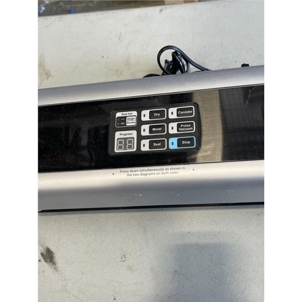 VACUUM SEALER