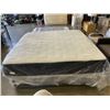Image 2 : KINGSIZE LOGAN AND COVE FRONTIER EDITION MATTRESS
