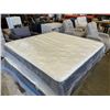 Image 3 : KINGSIZE LOGAN AND COVE FRONTIER EDITION MATTRESS