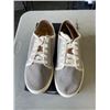 Image 1 : NEW OLUKAI PEHUEA LI SIZE 6.5 WOMANS SHOES. TAPA/TAPA COLOR