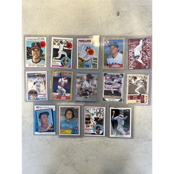 LOT OF STAR BASEBALL COLLECTIBLE CARDS